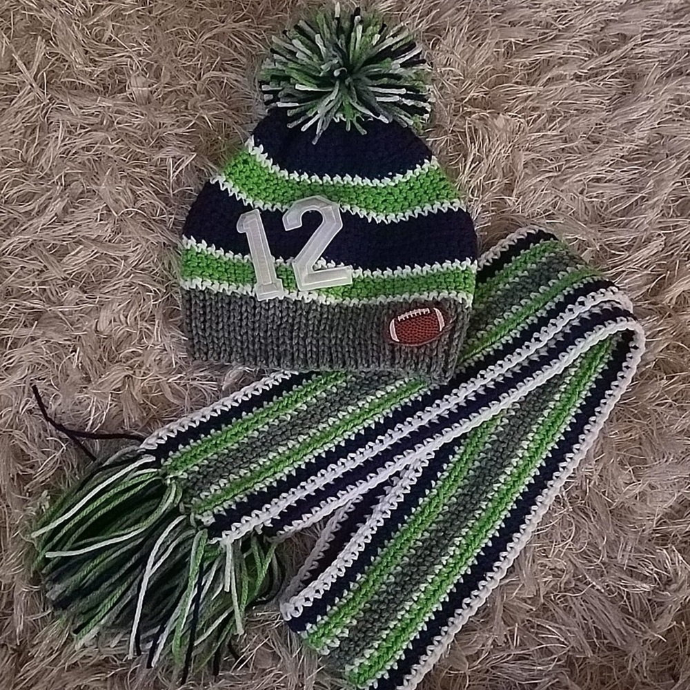 Seahawks boys hat and scarf